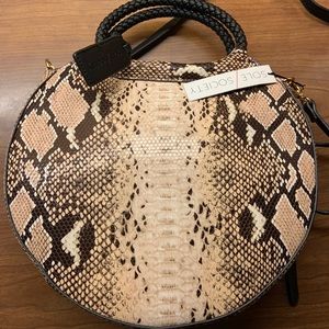 Women handbag